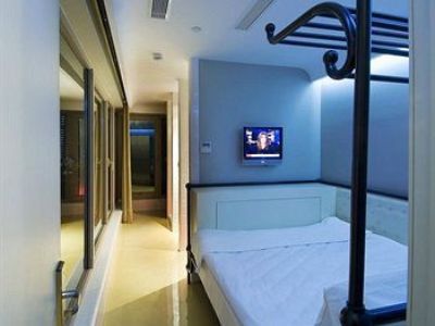 Istanbul Conti Hotel Екстериор снимка
